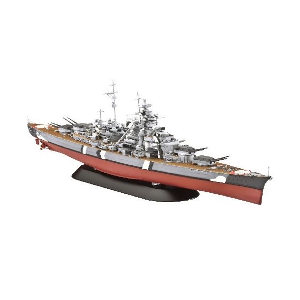 REVELL Battleship Bismarck 1:700