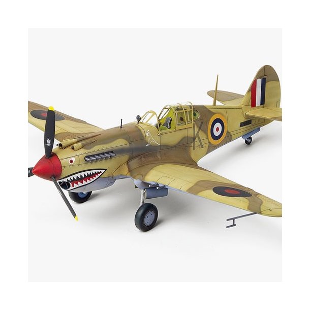 Academy P-40C Tomahawk HB RAF 1/48