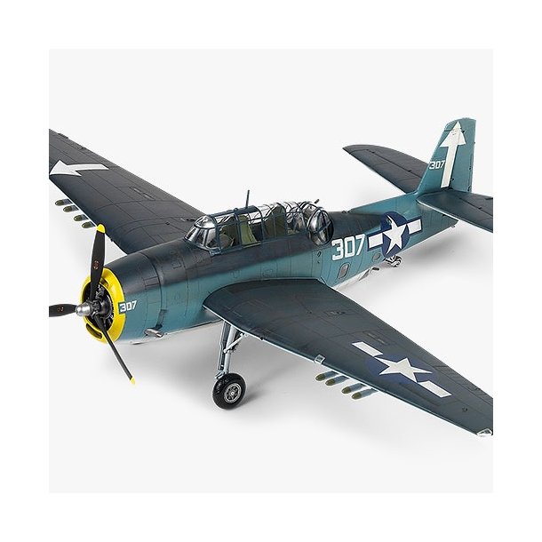 Academy TBM-3 USS Bunker 1/48