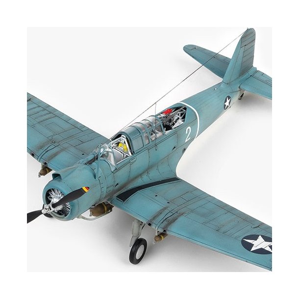 Academy SB2U-3 USN Battle of Midway 1/48