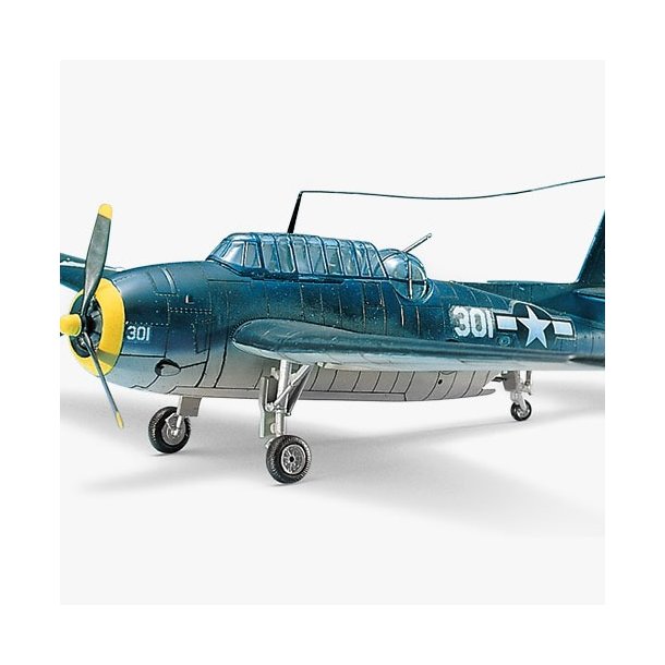 Academy TBF-1 Avenger 1/72