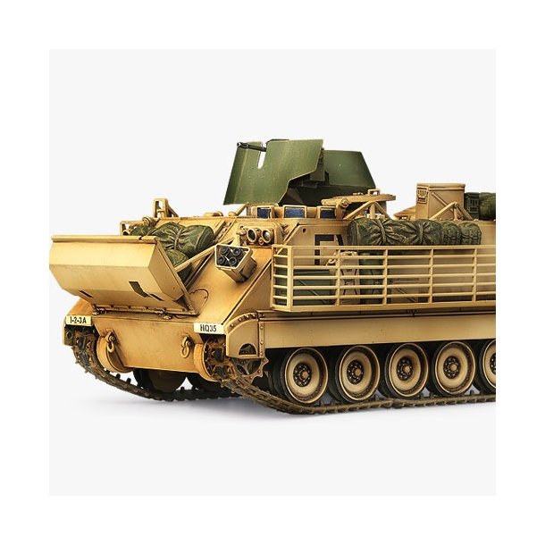  Academy M113 Iraq War 1/35