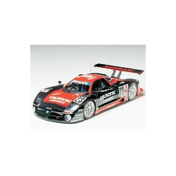 TAMIYA 1/24 Nissan R390 GT1