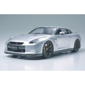 TAMIYA 1/24 Nissan GT-R