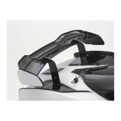 TAMIYA 1/10 R/C McLaren Senna (TT-02)