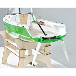 Drago RC sejlb�d m. skipper figur