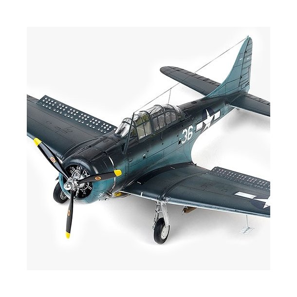 Academy USN SBD-5 "Battle of the Philippine Sea" 1/48