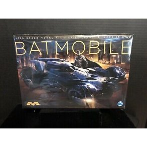 Suicide Squad Batmobile 1/24