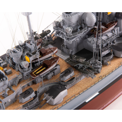 Bismarck krigsskib 1:200 trbyggest