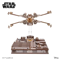 Ugears Luke Skywalker�s X-Wing Starfighter Star Wars