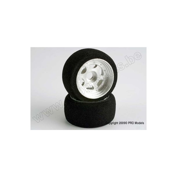 FRONT WHEELS/TIRES Traxxas